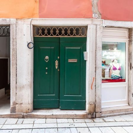 Sea View Apartment Rovinj Luaran gambar